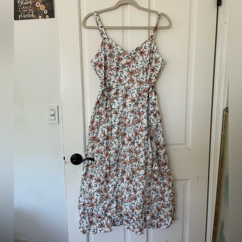 🪷NWT Orange and White Floral Dress 🪷 JOA Orange Multi Dress 🪷
